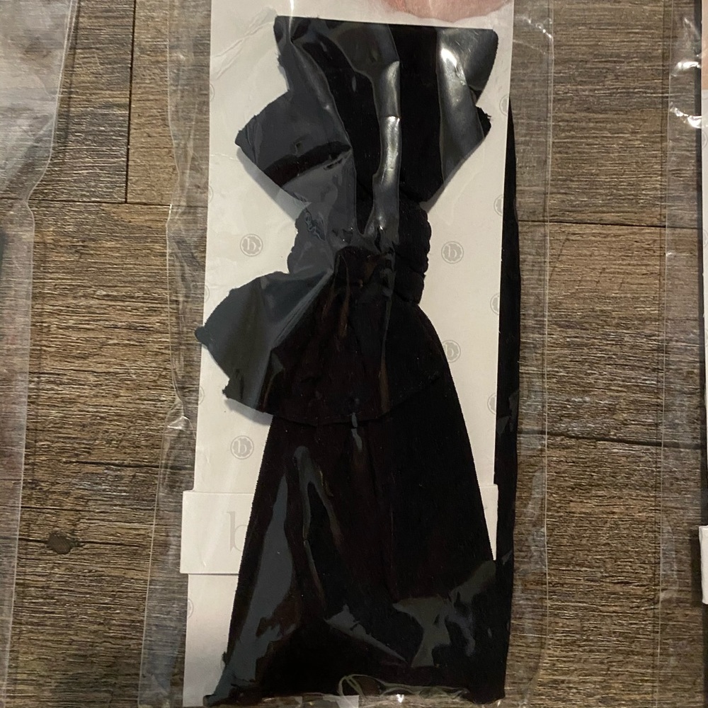 ❌SOLD ON CP❌Black on Black Shabby Baby Bling Bow